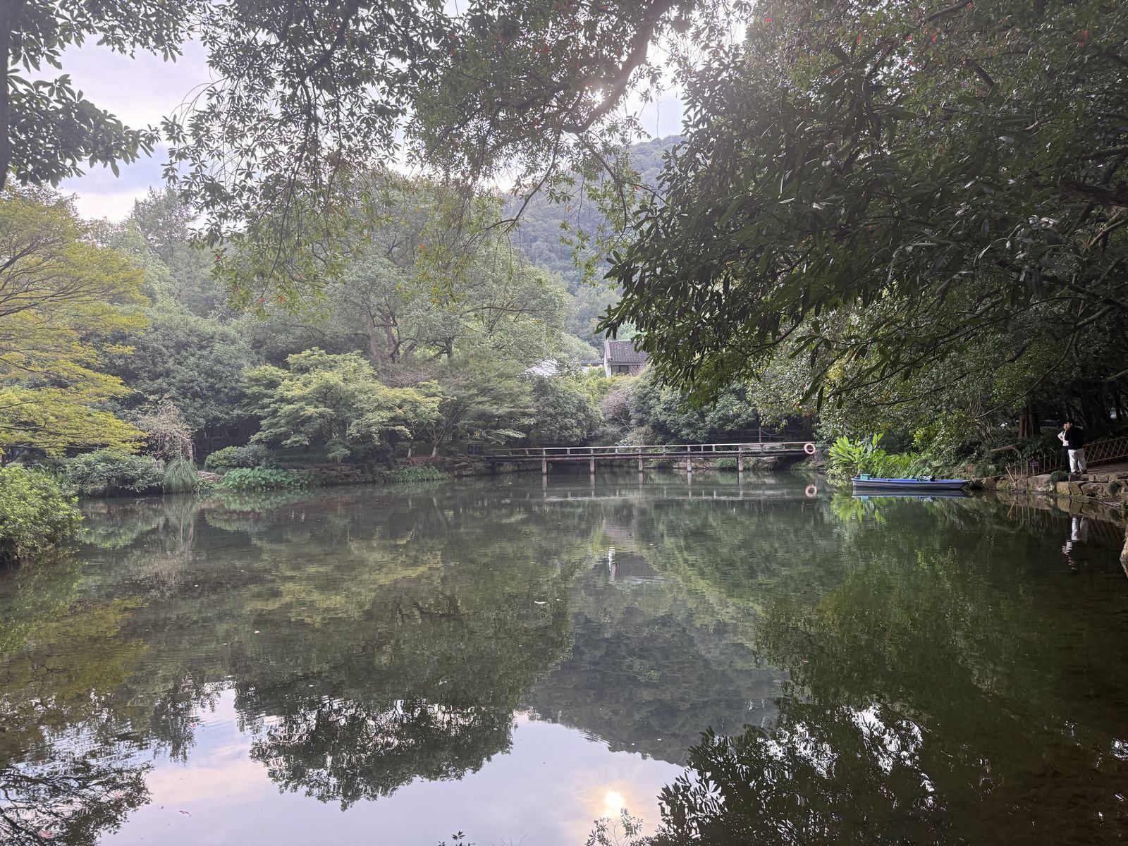 潭水与石梁桥